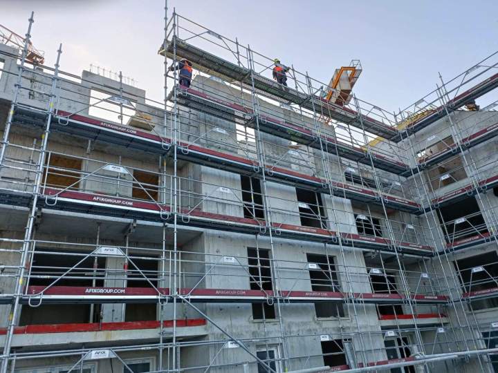 Solution d'échafaudage complète pour travaux de couverture Île-de-France